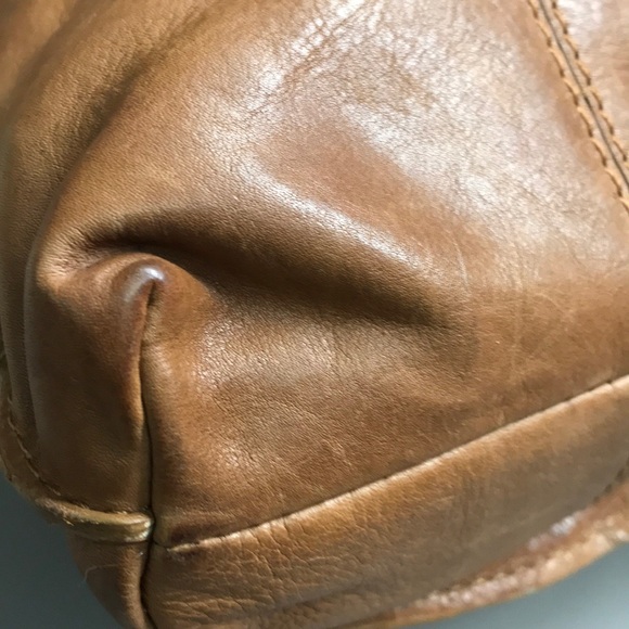 Nino Bossi Crossbody - Picture 5 of 8